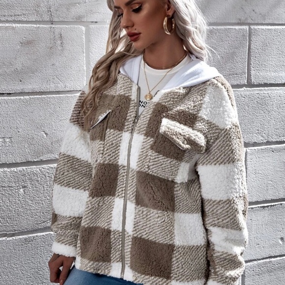 SHEIN Flap Pocket Contrast Hooded Buffalo Plaid Teddy Coat size L - Picture 2 of 10